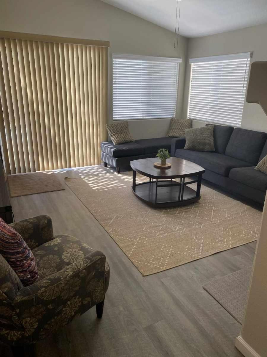 New Beautifully Remodeled Home In Las Vegas Exterior foto