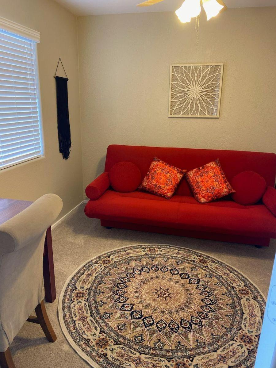 New Beautifully Remodeled Home In Las Vegas Exterior foto